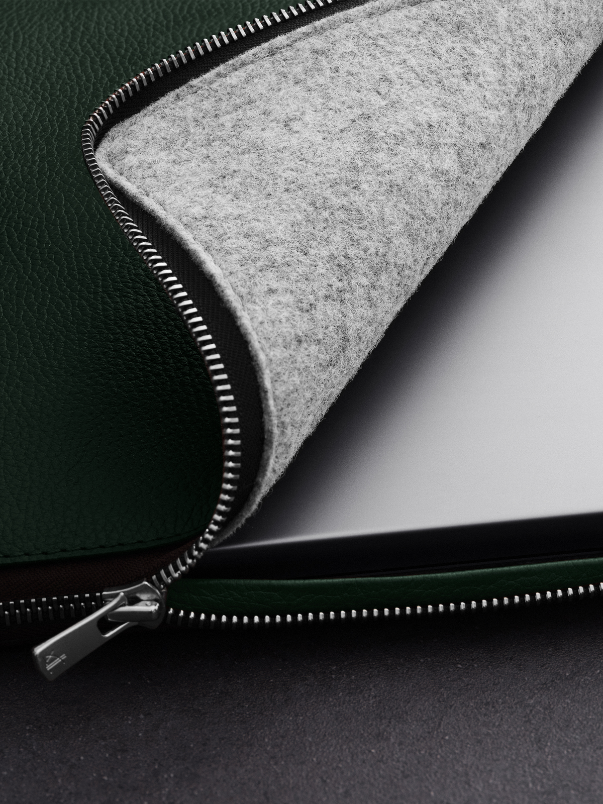 Woolnut Leather Folio for 15" MacBook Air - Green
